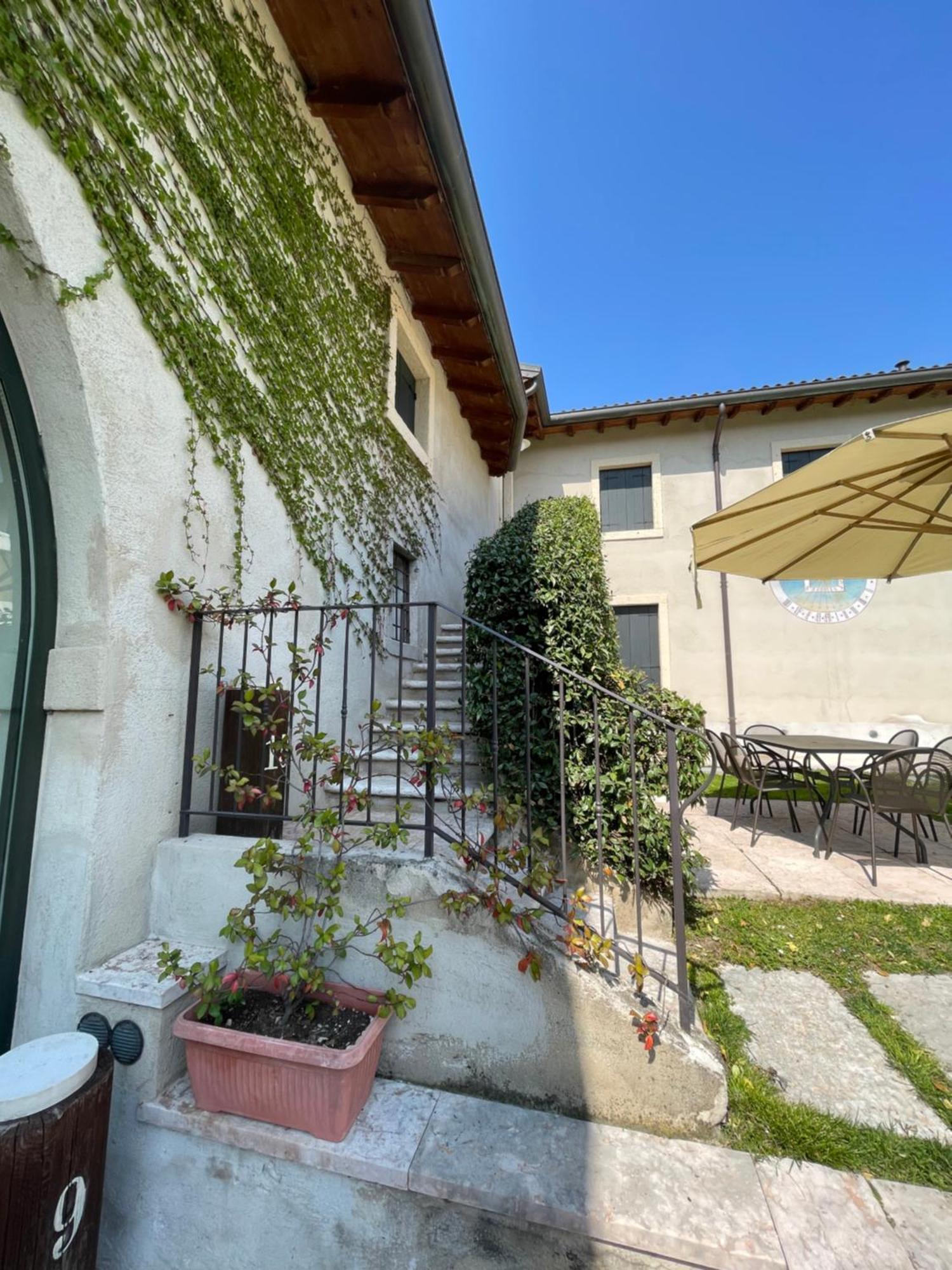Relais Corte Paradiso Peschiera del Garda Exterior foto