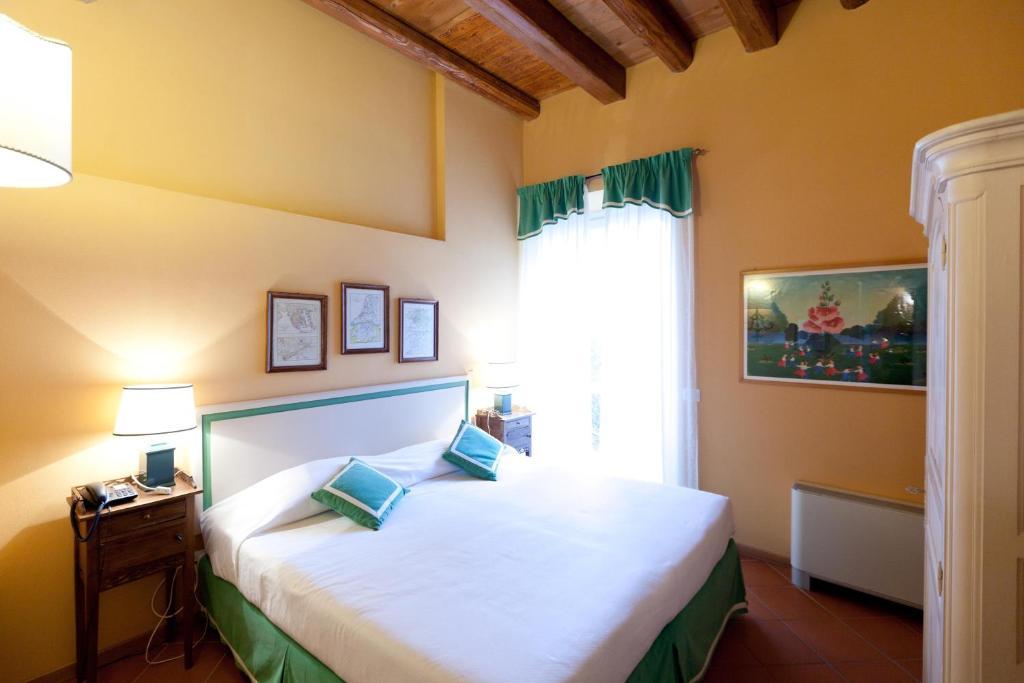 Relais Corte Paradiso Peschiera del Garda Quarto foto